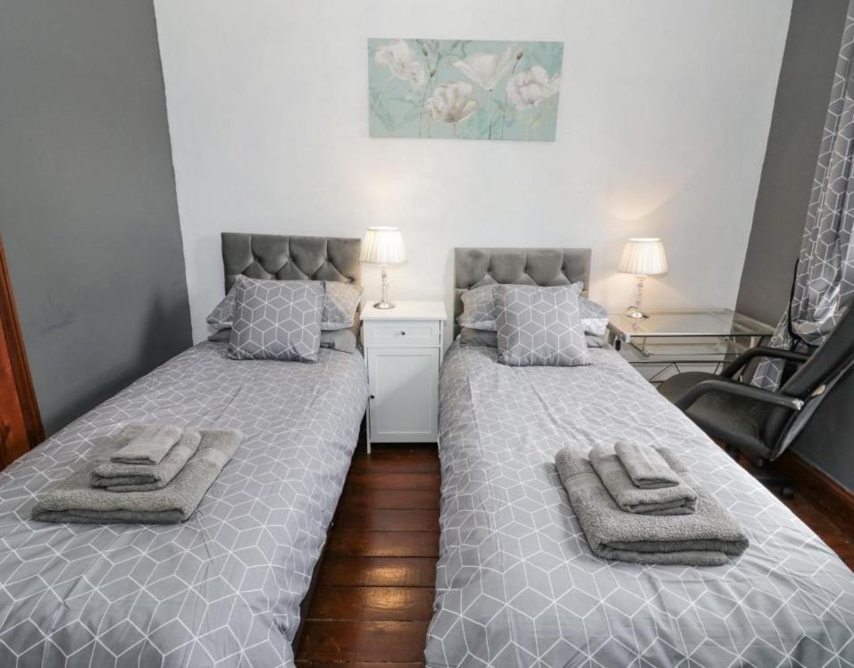 Lovely Comfortable 3 Bed Home, Worcester Exteriör bild